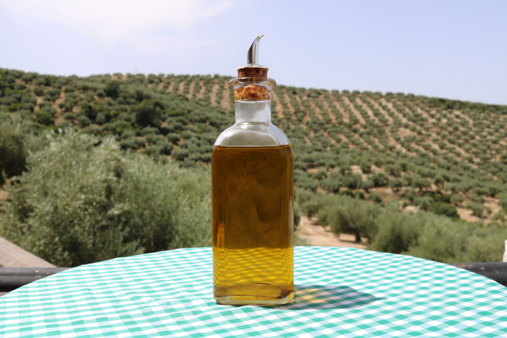 el-futuro-de-la-produccion-de-aceite-del-oliva-en-espana-en-el-aire-imagen-de-rosalerosa-de-freepik