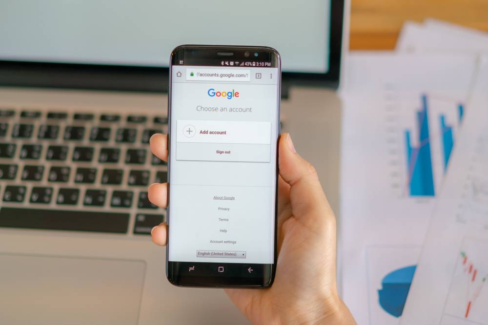 google-ya-no-elimina-las-cookies-como-afecta-a-los-anunciantes-imagen-de-freepik-de-jannoon028